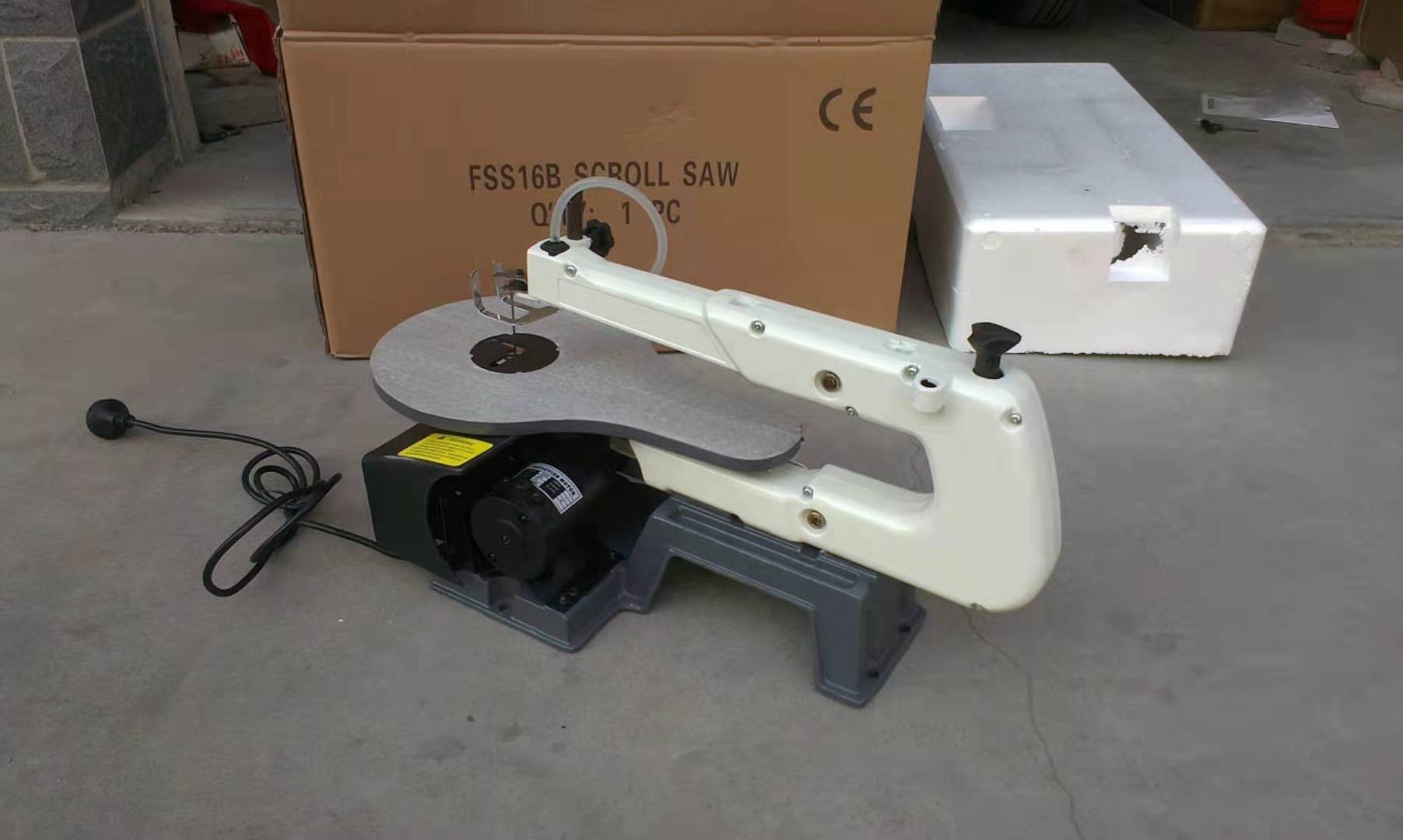 Wood Cutting Industrial Deskto - Woodworking Industries review and price
